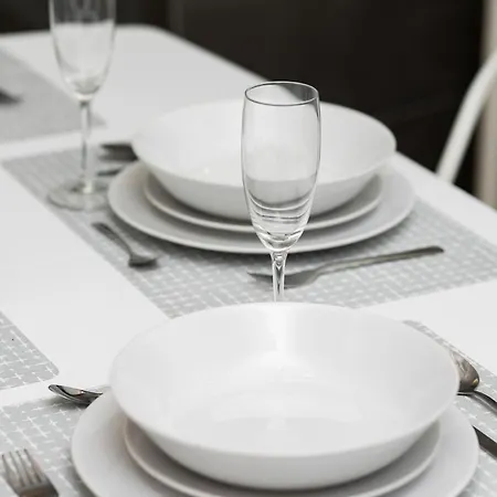One Bedroom In Center By Renters Prestige 아파트