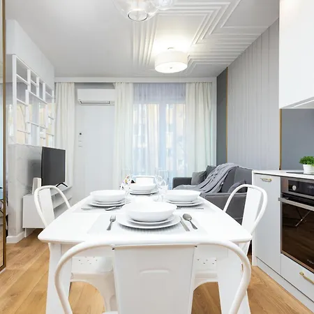 아파트 One Bedroom In Center By Renters Prestige *